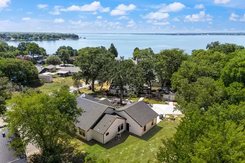131 Lakeway Ln, Gun Barrel City, TX 75156