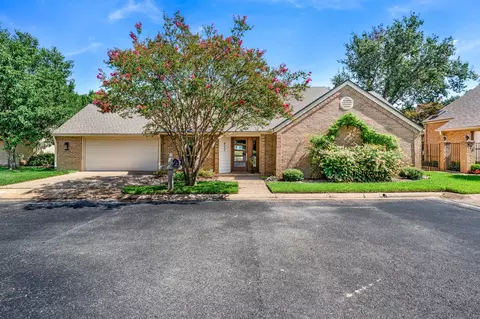 822 Ashford Ct, Tyler, TX 75703