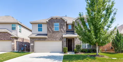 2405 Whispering Pines Dr, Fort Worth, TX 76177