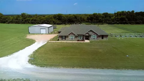 496 Marshall Cir, Whitewright, TX 75491