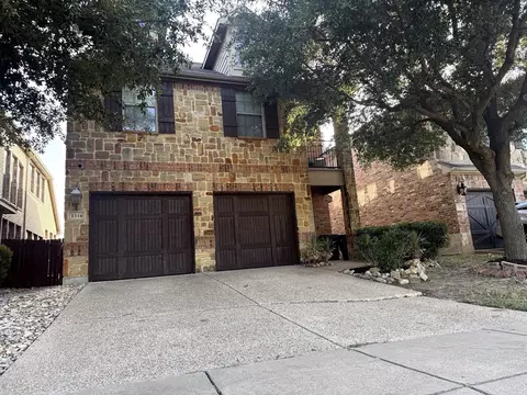 1316 Cog Hill Dr, Fort Worth, TX 76120