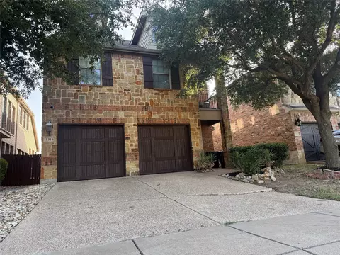1316 Cog Hill Dr, Fort Worth, TX 76120