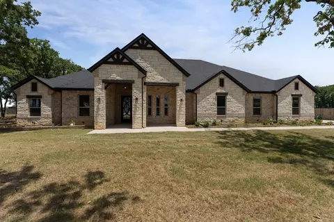 300 Seacross Ct, Combine, TX 75159
