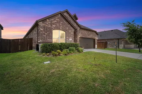 Exterior - 2526 Thayne Dr, Anna, TX 75409 photo 3 of 7