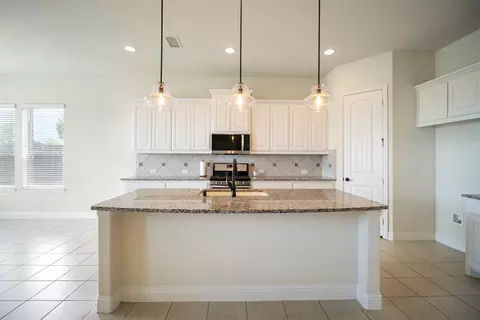 Kitchen - 2526 Thayne Dr, Anna, TX 75409 photo 5 of 5