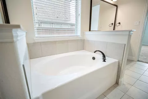 Bath - 2526 Thayne Dr, Anna, TX 75409 photo 4 of 4