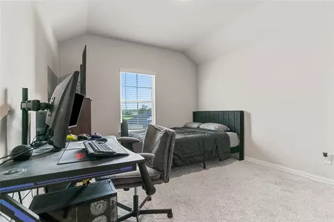 Bedroom - 832 Feather Edge Dr, Springtown, TX 76082 photo 6 of 7