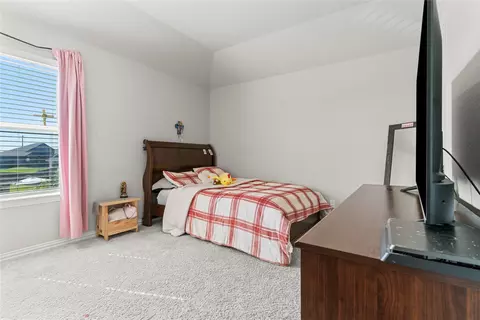 Bedroom - 832 Feather Edge Dr, Springtown, TX 76082 photo 5 of 7