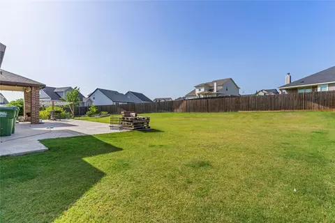 Exterior - 832 Feather Edge Dr, Springtown, TX 76082 photo 4 of 4