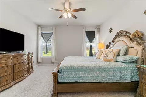 Bedroom - 832 Feather Edge Dr, Springtown, TX 76082 photo 1 of 7