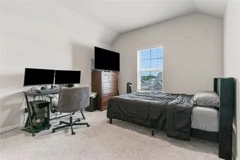 Bedroom - 832 Feather Edge Dr, Springtown, TX 76082 photo 7 of 7