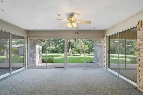 Exterior - 175 Moonlight Dr, Murphy, TX 75094 photo 4 of 10