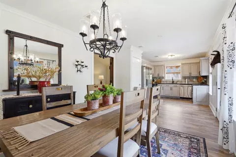 Dining - 986 Eagles Way, Springtown, TX 76082 photo 4 of 5