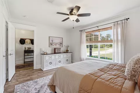 Bedroom - 986 Eagles Way, Springtown, TX 76082 photo 3 of 7