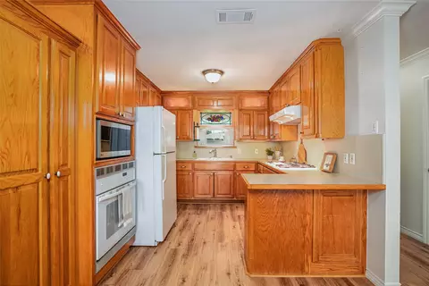 6229 Maurie Dr, Watauga, TX 76148