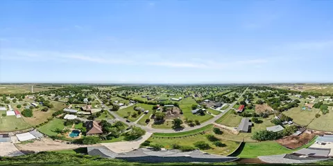 18069 Cindys Ln, Justin, TX 76247