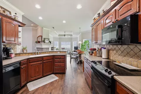 Kitchen - 313 Ithaca Dr, Longview, TX 75604 photo 2 of 2
