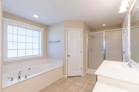 Bath - 158 Codybug Rd, Abilene, TX 79602 photo 1 of 2