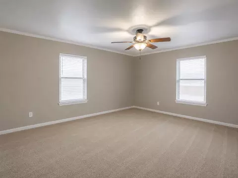 909 N Main St, Ector, TX 75439 photo 7