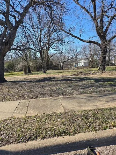 2115 S Denley Dr, Dallas, TX 75216