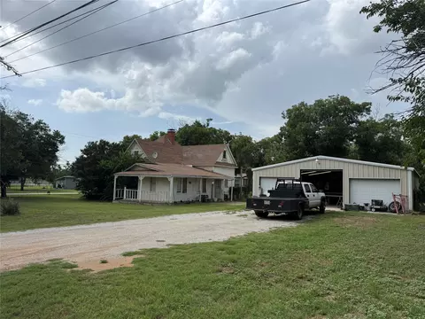 Exterior - 803 Third St, Bangs, TX 76823 photo 2 of 8