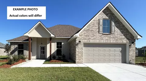 5033 Falcon Bay Dr, Shreveport, LA 71107