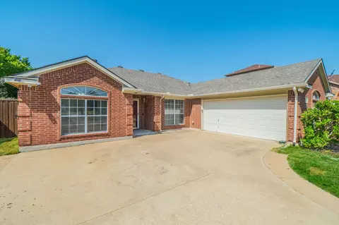 3901 Georgetown Dr, Sachse, TX 75048