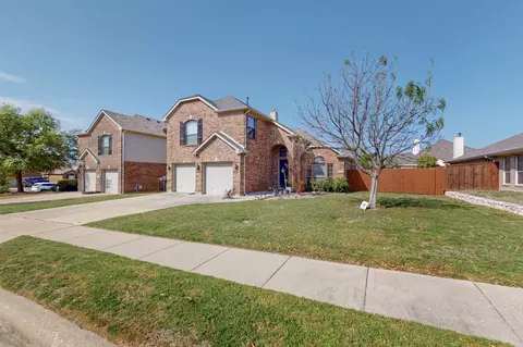 6925 Cattle Dr, Fort Worth, TX 76179