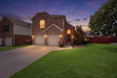 6925 Cattle Dr, Fort Worth, TX 76179