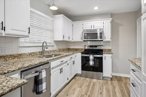 Kitchen - 1509 Milla Ct, Euless, TX 76039 photo 2 of 4