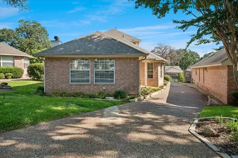 Exterior - 1509 Milla Ct, Euless, TX 76039 photo 2 of 8