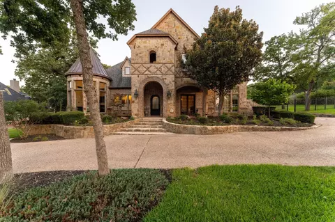 613 Silver Spur Dr, Southlake, TX 76092