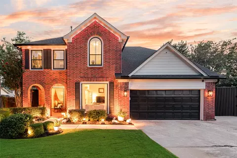 2305 Harvard Dr, Flower Mound, TX 75022