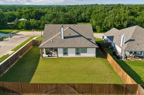 View/Area - 772 Brookside Dr, Springtown, TX 76082 photo 2 of 3