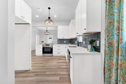 Kitchen - 909 E High St, Terrell, TX 75160 photo 3 of 3