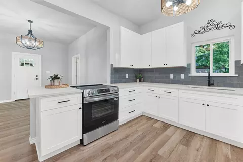 Kitchen - 909 E High St, Terrell, TX 75160 photo 1 of 3