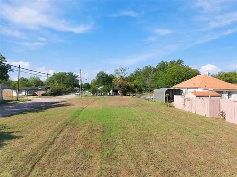 1201 Texas St, Waco, TX 76704