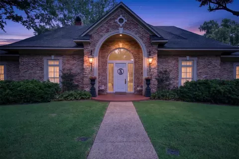 750 Chinquapin Dr, Shreveport, LA 71106