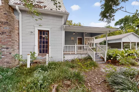 Exterior - 604 Johnson St, Terrell, TX 75160 photo 7 of 14
