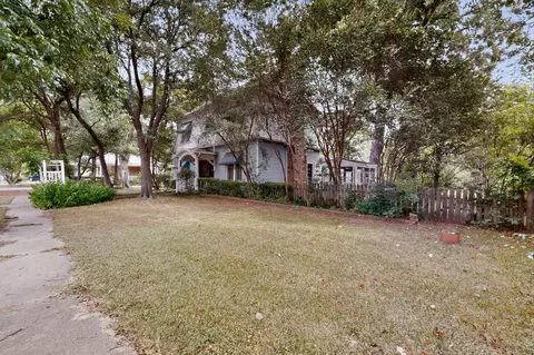 Exterior - 604 Johnson St, Terrell, TX 75160 photo 3 of 14