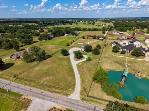 View/Area - 1389 Thomas Rd, Springtown, TX 76082 photo 1 of 9