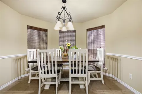 Dining - 1389 Thomas Rd, Springtown, TX 76082 photo 1 of 1