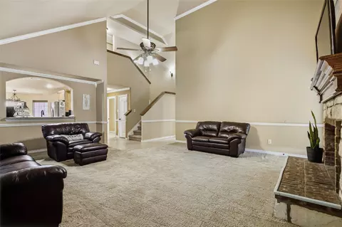 Living - 1389 Thomas Rd, Springtown, TX 76082 photo 2 of 3