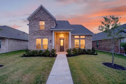 2196 Jonata St, Waxahachie, TX 75165