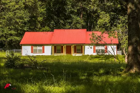 9823 Esthlyn, Keithville, LA 71047
