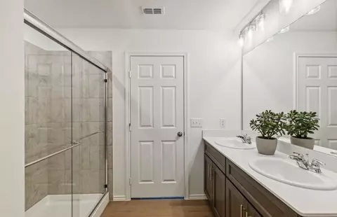Bath - 14147 Nullah St, Pilot Point, TX 76258 photo 1 of 3