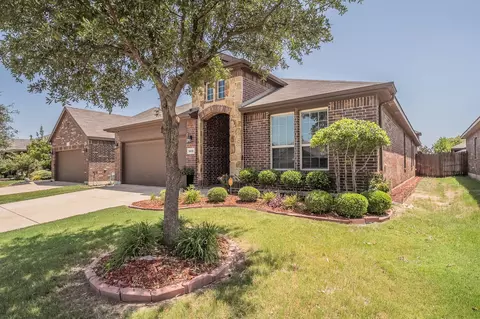 1836 Velarde Rd, Fort Worth, TX 76131