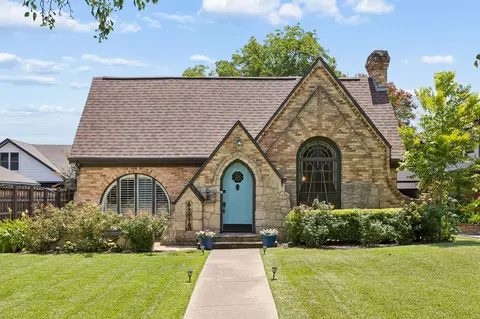 5542 Mccommas Blvd, Dallas, TX 75206