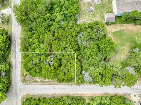 812 Western Hills Trl, Granbury, TX 76049
