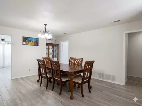 Dining - 936 E Berkeley Dr, Richardson, TX 75081 photo 1 of 2